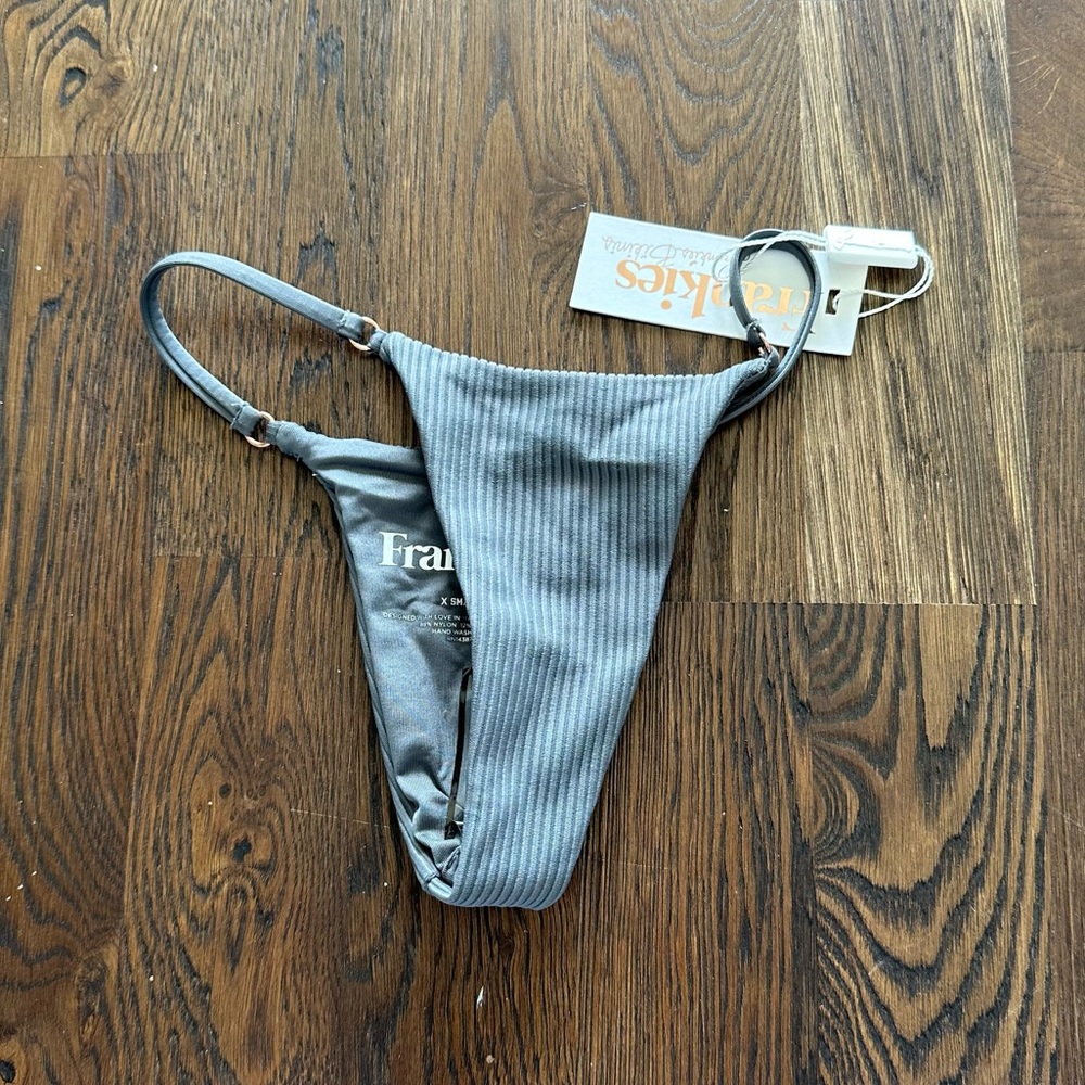 Frankies Bikinis Sara Ribbed Bottom in Caviar